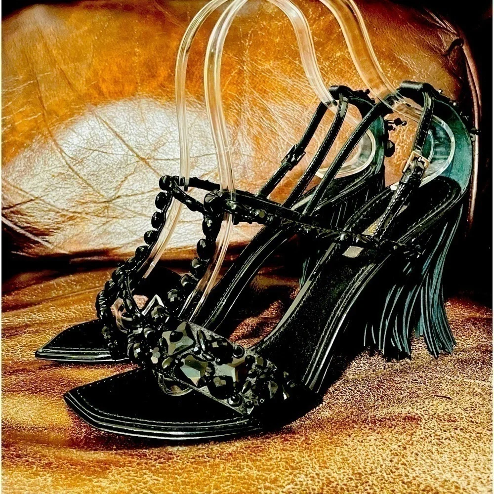 LOUIS Vuitton silk sandals crystal embellishments, patent leather fringe. EU 38